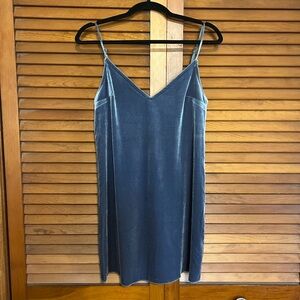 ‼️MOVING SAME ❗️ Abercrombie & Fitch Velvet Mini Dress